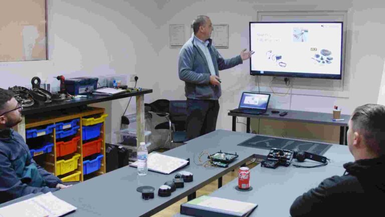 Towbar 3 day page image 3