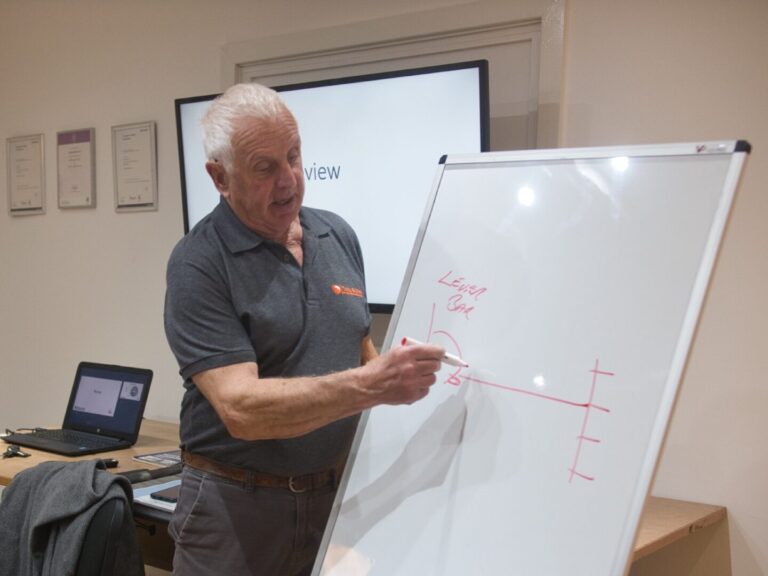 Trailer servicing course classroom